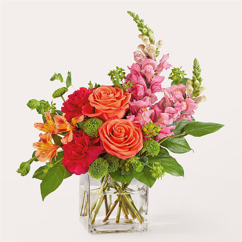 Cosmopolitan Bouquet – SMITH FLORAL & GREENHOUSES, Lansing MI