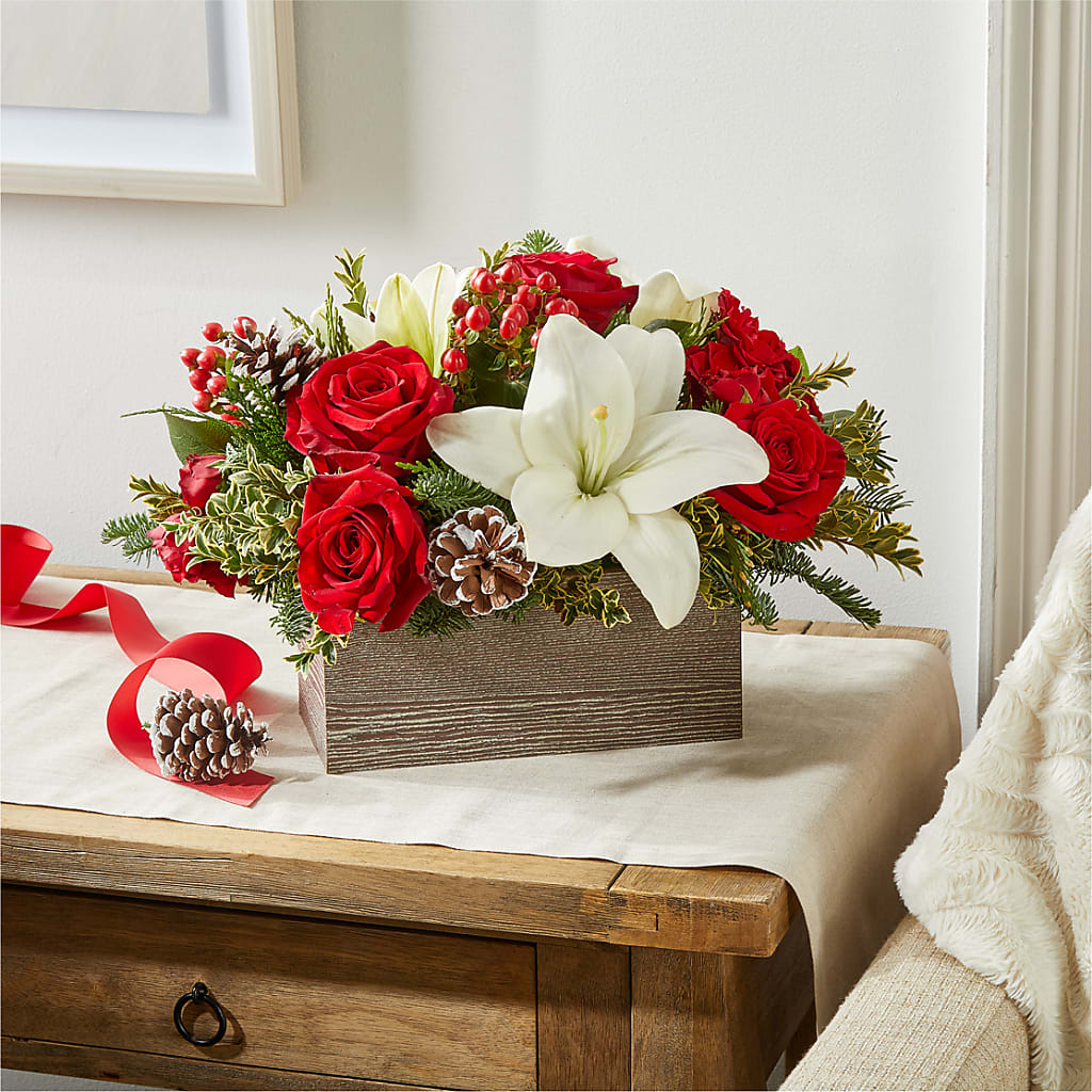 Snowy Wonderland Bouquet – SMITH FLORAL & GREENHOUSES, Lansing MI
