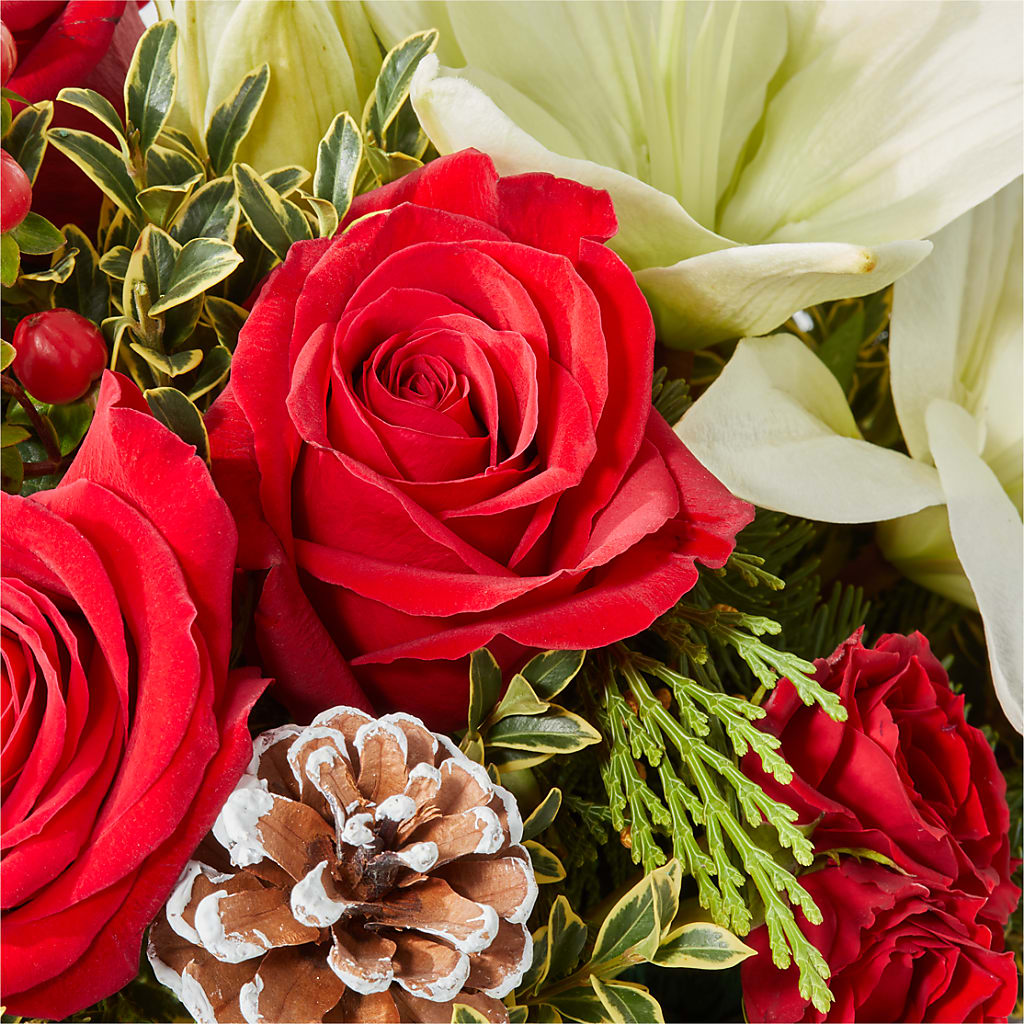Snowy Wonderland Bouquet – SMITH FLORAL & GREENHOUSES, Lansing MI