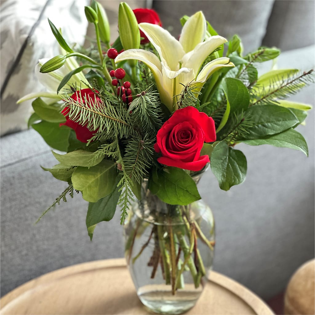 Sparkling Snowflakes Bouquet – SMITH FLORAL & GREENHOUSES, Lansing MI