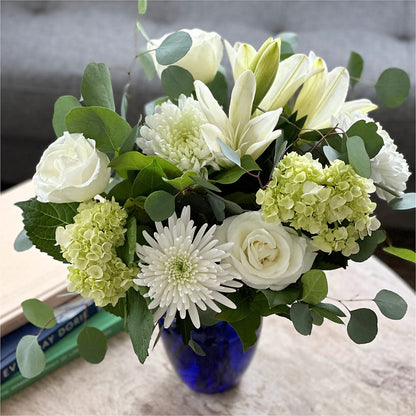 Snowy Dreams Bouquet – SMITH FLORAL & GREENHOUSES, Lansing MI