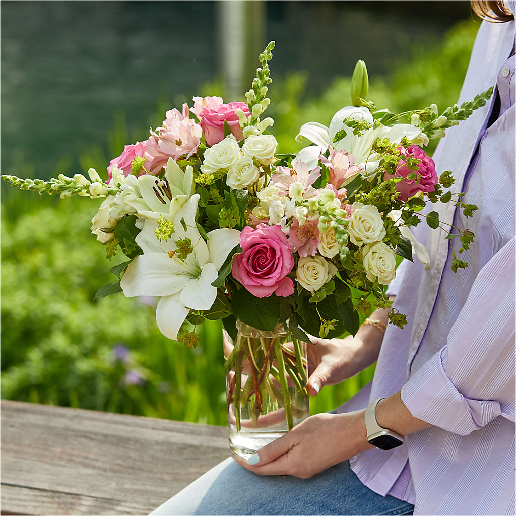 Fondly Bouquet – SMITH FLORAL & GREENHOUSES, Lansing MI
